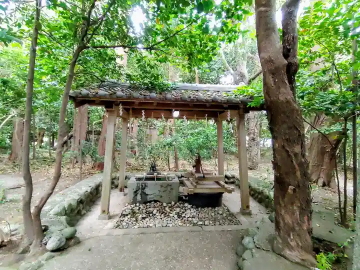 明星神社の手水舎