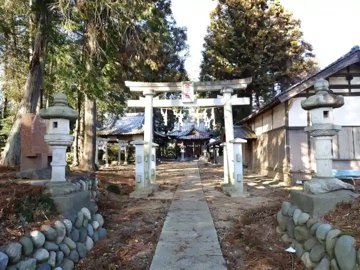 大蔵神社の{uncategorized: "未分類", other: "その他", undefined: "問題あり", building: "その他建物", grave: "お墓", sacred_gate: "鳥居", guardian: "狛犬", statue: "像", buddha: "仏像", history: "歴史", nature: "自然", garden: "庭園", animal: "動物", pagoda: "塔", temizu: "手水舎", mountain_gate: "山門・神門", sanctuary: "本殿・本堂", subordinate: "末社・摂社", art: "芸術", scenery: "景色", jizo: "地蔵", ema: "絵馬", goshuin: "御朱印", omikuji: "おみくじ", items: "授与品その他", amulet: "お守り", goshuincho: "御朱印帳", eats: "食事", festival: "お祭り", votive_dance: "神楽", shichigosan: "七五三参", wedding: "結婚式", experience: "体験その他", initially: "初詣", around: "周辺", anti_infection: "感染症対策"}
