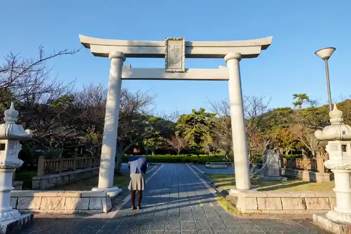 桜ヶ池池宮神社の鳥居