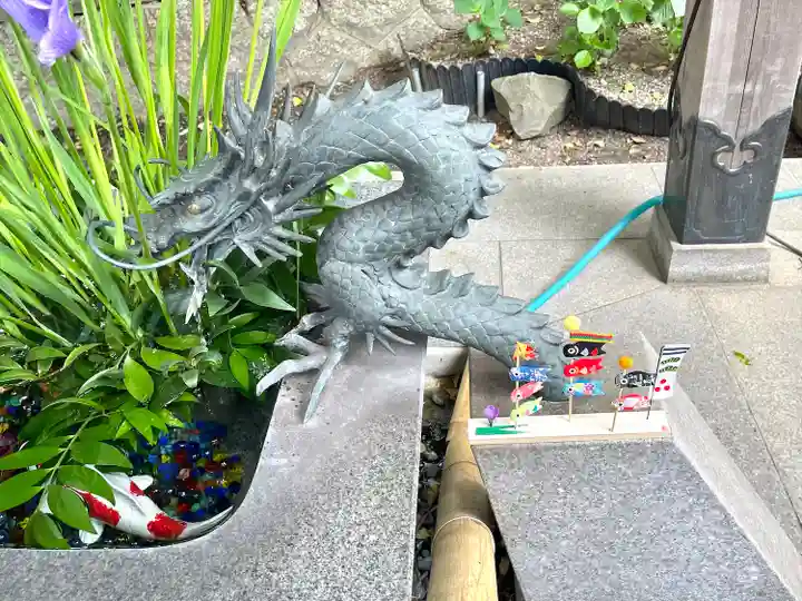 東海市熊野神社の手水舎