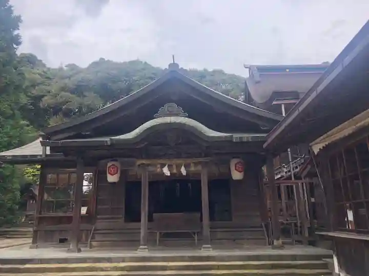 平濱八幡宮の本殿・本堂