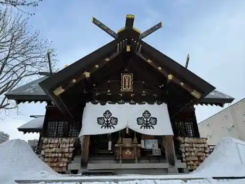 札幌諏訪神社の本殿・本堂