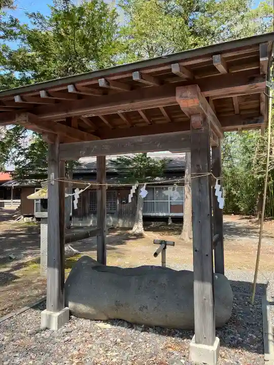 岩崎神社の手水舎