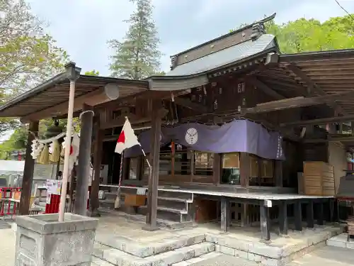 賀茂別雷神社の{uncategorized: "未分類", other: "その他", undefined: "問題あり", building: "その他建物", grave: "お墓", sacred_gate: "鳥居", guardian: "狛犬", statue: "像", buddha: "仏像", history: "歴史", nature: "自然", garden: "庭園", animal: "動物", pagoda: "塔", temizu: "手水舎", mountain_gate: "山門・神門", sanctuary: "本殿・本堂", subordinate: "末社・摂社", art: "芸術", scenery: "景色", jizo: "地蔵", ema: "絵馬", goshuin: "御朱印", omikuji: "おみくじ", items: "授与品その他", amulet: "お守り", goshuincho: "御朱印帳", eats: "食事", festival: "お祭り", votive_dance: "神楽", shichigosan: "七五三参", wedding: "結婚式", experience: "体験その他", initially: "初詣", around: "周辺", anti_infection: "感染症対策"}