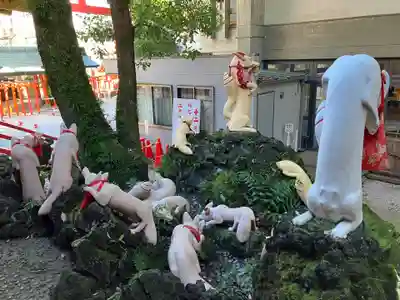 京濱伏見稲荷神社の狛犬