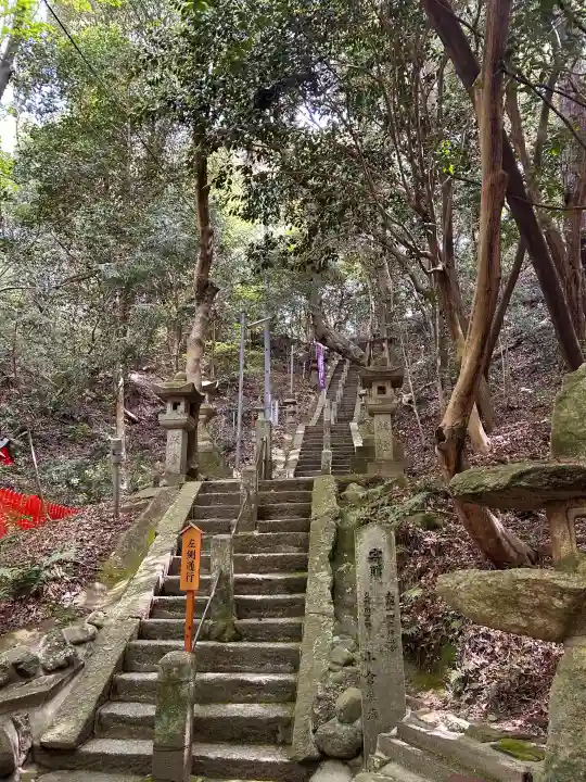 星田妙見宮の{uncategorized: "未分類", other: "その他", undefined: "問題あり", building: "その他建物", grave: "お墓", sacred_gate: "鳥居", guardian: "狛犬", statue: "像", buddha: "仏像", history: "歴史", nature: "自然", garden: "庭園", animal: "動物", pagoda: "塔", temizu: "手水舎", mountain_gate: "山門・神門", sanctuary: "本殿・本堂", subordinate: "末社・摂社", art: "芸術", scenery: "景色", jizo: "地蔵", ema: "絵馬", goshuin: "御朱印", omikuji: "おみくじ", items: "授与品その他", amulet: "お守り", goshuincho: "御朱印帳", eats: "食事", festival: "お祭り", votive_dance: "神楽", shichigosan: "七五三参", wedding: "結婚式", experience: "体験その他", initially: "初詣", around: "周辺", anti_infection: "感染症対策"}