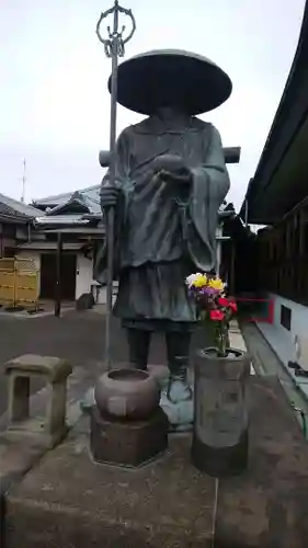 大空閣寺の像