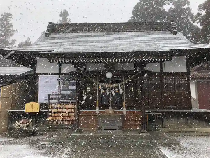 花巻神社の本殿・本堂