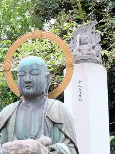 瀧泉寺（目黒不動尊）の地蔵