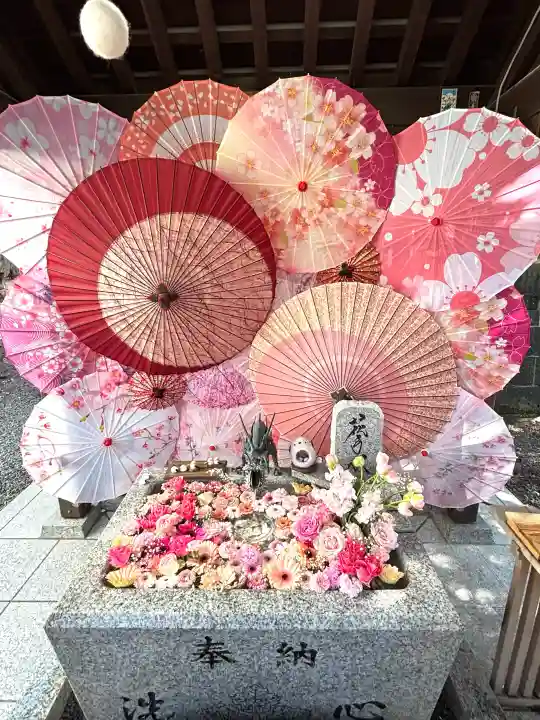 札幌諏訪神社の{uncategorized: "未分類", other: "その他", undefined: "問題あり", building: "その他建物", grave: "お墓", sacred_gate: "鳥居", guardian: "狛犬", statue: "像", buddha: "仏像", history: "歴史", nature: "自然", garden: "庭園", animal: "動物", pagoda: "塔", temizu: "手水舎", mountain_gate: "山門・神門", sanctuary: "本殿・本堂", subordinate: "末社・摂社", art: "芸術", scenery: "景色", jizo: "地蔵", ema: "絵馬", goshuin: "御朱印", omikuji: "おみくじ", items: "授与品その他", amulet: "お守り", goshuincho: "御朱印帳", eats: "食事", festival: "お祭り", votive_dance: "神楽", shichigosan: "七五三参", wedding: "結婚式", experience: "体験その他", initially: "初詣", around: "周辺", anti_infection: "感染症対策"}