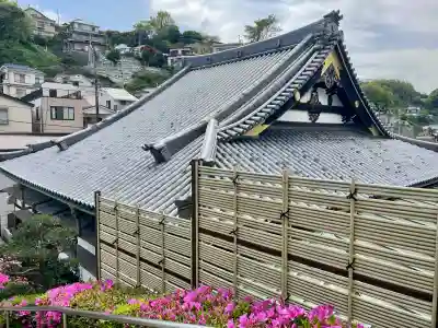 長源寺の{uncategorized: "未分類", other: "その他", undefined: "問題あり", building: "その他建物", grave: "お墓", sacred_gate: "鳥居", guardian: "狛犬", statue: "像", buddha: "仏像", history: "歴史", nature: "自然", garden: "庭園", animal: "動物", pagoda: "塔", temizu: "手水舎", mountain_gate: "山門・神門", sanctuary: "本殿・本堂", subordinate: "末社・摂社", art: "芸術", scenery: "景色", jizo: "地蔵", ema: "絵馬", goshuin: "御朱印", omikuji: "おみくじ", items: "授与品その他", amulet: "お守り", goshuincho: "御朱印帳", eats: "食事", festival: "お祭り", votive_dance: "神楽", shichigosan: "七五三参", wedding: "結婚式", experience: "体験その他", initially: "初詣", around: "周辺", anti_infection: "感染症対策"}