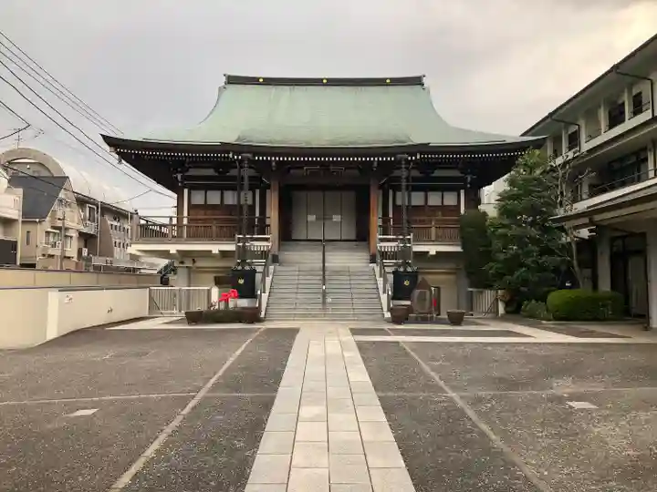 東漸寺の本殿・本堂