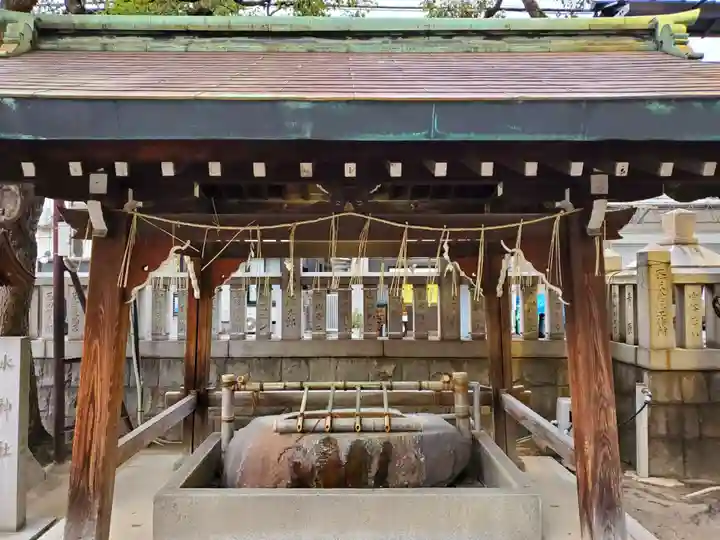 柳原蛭子神社(柳原えびす神社)の手水舎