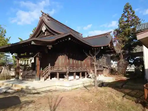 三条八幡宮の本殿