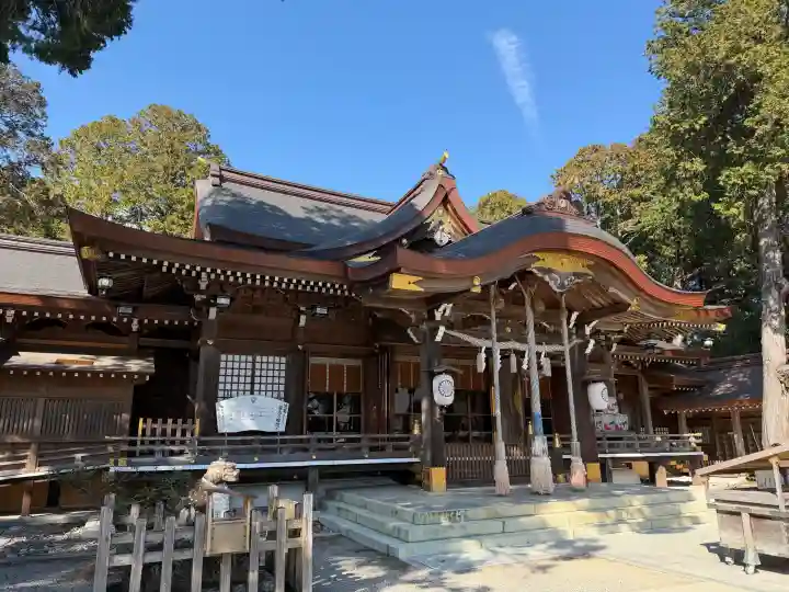 大麻比古神社の{uncategorized: "未分類", other: "その他", undefined: "問題あり", building: "その他建物", grave: "お墓", sacred_gate: "鳥居", guardian: "狛犬", statue: "像", buddha: "仏像", history: "歴史", nature: "自然", garden: "庭園", animal: "動物", pagoda: "塔", temizu: "手水舎", mountain_gate: "山門・神門", sanctuary: "本殿・本堂", subordinate: "末社・摂社", art: "芸術", scenery: "景色", jizo: "地蔵", ema: "絵馬", goshuin: "御朱印", omikuji: "おみくじ", items: "授与品その他", amulet: "お守り", goshuincho: "御朱印帳", eats: "食事", festival: "お祭り", votive_dance: "神楽", shichigosan: "七五三参", wedding: "結婚式", experience: "体験その他", initially: "初詣", around: "周辺", anti_infection: "感染症対策"}