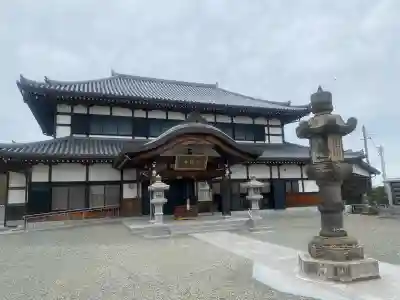 智積寺の{uncategorized: "未分類", other: "その他", undefined: "問題あり", building: "その他建物", grave: "お墓", sacred_gate: "鳥居", guardian: "狛犬", statue: "像", buddha: "仏像", history: "歴史", nature: "自然", garden: "庭園", animal: "動物", pagoda: "塔", temizu: "手水舎", mountain_gate: "山門・神門", sanctuary: "本殿・本堂", subordinate: "末社・摂社", art: "芸術", scenery: "景色", jizo: "地蔵", ema: "絵馬", goshuin: "御朱印", omikuji: "おみくじ", items: "授与品その他", amulet: "お守り", goshuincho: "御朱印帳", eats: "食事", festival: "お祭り", votive_dance: "神楽", shichigosan: "七五三参", wedding: "結婚式", experience: "体験その他", initially: "初詣", around: "周辺", anti_infection: "感染症対策"}