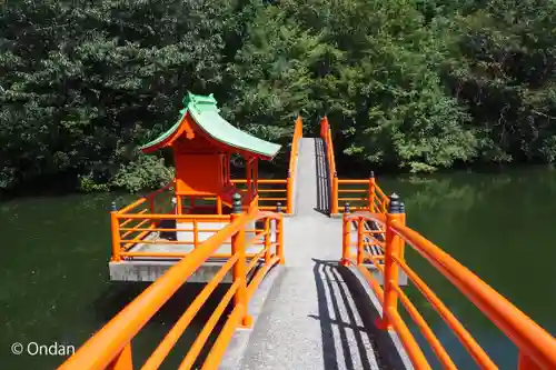 安志加茂神社の末社