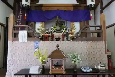 神藏寺の本殿・本堂