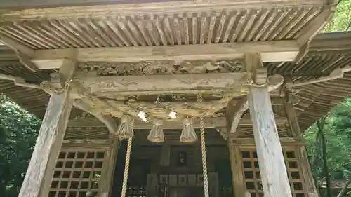 国造神社の本殿