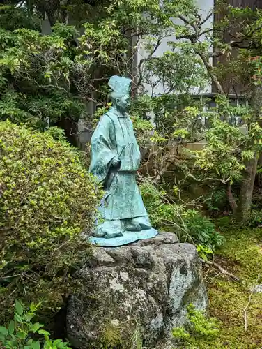 常照寺の像