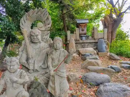 日吉社（井之口町）の末社・摂社