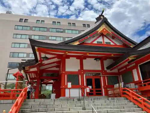 花園神社の本殿・本堂