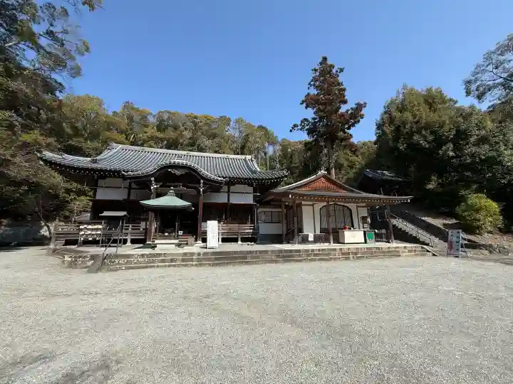 根来寺の{uncategorized: "未分類", other: "その他", undefined: "問題あり", building: "その他建物", grave: "お墓", sacred_gate: "鳥居", guardian: "狛犬", statue: "像", buddha: "仏像", history: "歴史", nature: "自然", garden: "庭園", animal: "動物", pagoda: "塔", temizu: "手水舎", mountain_gate: "山門・神門", sanctuary: "本殿・本堂", subordinate: "末社・摂社", art: "芸術", scenery: "景色", jizo: "地蔵", ema: "絵馬", goshuin: "御朱印", omikuji: "おみくじ", items: "授与品その他", amulet: "お守り", goshuincho: "御朱印帳", eats: "食事", festival: "お祭り", votive_dance: "神楽", shichigosan: "七五三参", wedding: "結婚式", experience: "体験その他", initially: "初詣", around: "周辺", anti_infection: "感染症対策"}