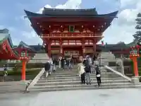 伏見稲荷大社の{uncategorized: "未分類", other: "その他", undefined: "問題あり", building: "その他建物", grave: "お墓", sacred_gate: "鳥居", guardian: "狛犬", statue: "像", buddha: "仏像", history: "歴史", nature: "自然", garden: "庭園", animal: "動物", pagoda: "塔", temizu: "手水舎", mountain_gate: "山門・神門", sanctuary: "本殿・本堂", subordinate: "末社・摂社", art: "芸術", scenery: "景色", jizo: "地蔵", ema: "絵馬", goshuin: "御朱印", omikuji: "おみくじ", items: "授与品その他", amulet: "お守り", goshuincho: "御朱印帳", eats: "食事", festival: "お祭り", votive_dance: "神楽", shichigosan: "七五三参", wedding: "結婚式", experience: "体験その他", initially: "初詣", around: "周辺", anti_infection: "感染症対策"}