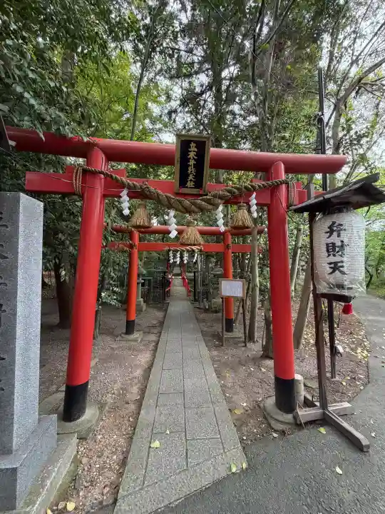 立木神社の{uncategorized: "未分類", other: "その他", undefined: "問題あり", building: "その他建物", grave: "お墓", sacred_gate: "鳥居", guardian: "狛犬", statue: "像", buddha: "仏像", history: "歴史", nature: "自然", garden: "庭園", animal: "動物", pagoda: "塔", temizu: "手水舎", mountain_gate: "山門・神門", sanctuary: "本殿・本堂", subordinate: "末社・摂社", art: "芸術", scenery: "景色", jizo: "地蔵", ema: "絵馬", goshuin: "御朱印", omikuji: "おみくじ", items: "授与品その他", amulet: "お守り", goshuincho: "御朱印帳", eats: "食事", festival: "お祭り", votive_dance: "神楽", shichigosan: "七五三参", wedding: "結婚式", experience: "体験その他", initially: "初詣", around: "周辺", anti_infection: "感染症対策"}