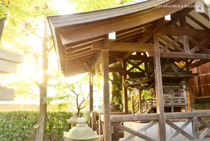 飛木稲荷神社の末社・摂社