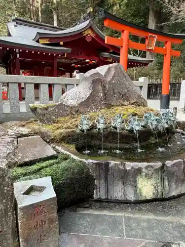 箱根神社の{uncategorized: "未分類", other: "その他", undefined: "問題あり", building: "その他建物", grave: "お墓", sacred_gate: "鳥居", guardian: "狛犬", statue: "像", buddha: "仏像", history: "歴史", nature: "自然", garden: "庭園", animal: "動物", pagoda: "塔", temizu: "手水舎", mountain_gate: "山門・神門", sanctuary: "本殿・本堂", subordinate: "末社・摂社", art: "芸術", scenery: "景色", jizo: "地蔵", ema: "絵馬", goshuin: "御朱印", omikuji: "おみくじ", items: "授与品その他", amulet: "お守り", goshuincho: "御朱印帳", eats: "食事", festival: "お祭り", votive_dance: "神楽", shichigosan: "七五三参", wedding: "結婚式", experience: "体験その他", initially: "初詣", around: "周辺", anti_infection: "感染症対策"}