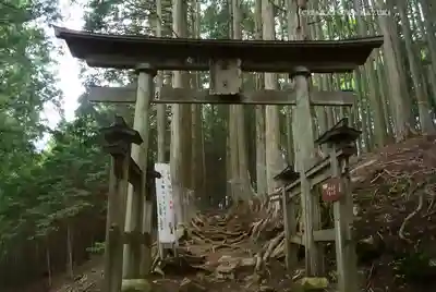三峯神社奥宮(埼玉県)