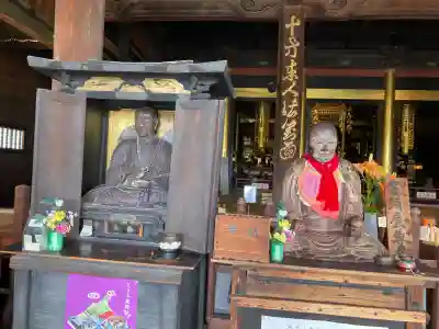 甲斐善光寺の{uncategorized: "未分類", other: "その他", undefined: "問題あり", building: "その他建物", grave: "お墓", sacred_gate: "鳥居", guardian: "狛犬", statue: "像", buddha: "仏像", history: "歴史", nature: "自然", garden: "庭園", animal: "動物", pagoda: "塔", temizu: "手水舎", mountain_gate: "山門・神門", sanctuary: "本殿・本堂", subordinate: "末社・摂社", art: "芸術", scenery: "景色", jizo: "地蔵", ema: "絵馬", goshuin: "御朱印", omikuji: "おみくじ", items: "授与品その他", amulet: "お守り", goshuincho: "御朱印帳", eats: "食事", festival: "お祭り", votive_dance: "神楽", shichigosan: "七五三参", wedding: "結婚式", experience: "体験その他", initially: "初詣", around: "周辺", anti_infection: "感染症対策"}
