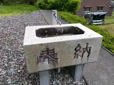 王劔神社の{uncategorized: "未分類", other: "その他", undefined: "問題あり", building: "その他建物", grave: "お墓", sacred_gate: "鳥居", guardian: "狛犬", statue: "像", buddha: "仏像", history: "歴史", nature: "自然", garden: "庭園", animal: "動物", pagoda: "塔", temizu: "手水舎", mountain_gate: "山門・神門", sanctuary: "本殿・本堂", subordinate: "末社・摂社", art: "芸術", scenery: "景色", jizo: "地蔵", ema: "絵馬", goshuin: "御朱印", omikuji: "おみくじ", items: "授与品その他", amulet: "お守り", goshuincho: "御朱印帳", eats: "食事", festival: "お祭り", votive_dance: "神楽", shichigosan: "七五三参", wedding: "結婚式", experience: "体験その他", initially: "初詣", around: "周辺", anti_infection: "感染症対策"}