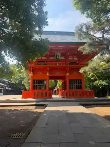 穴八幡宮の{uncategorized: "未分類", other: "その他", undefined: "問題あり", building: "その他建物", grave: "お墓", sacred_gate: "鳥居", guardian: "狛犬", statue: "像", buddha: "仏像", history: "歴史", nature: "自然", garden: "庭園", animal: "動物", pagoda: "塔", temizu: "手水舎", mountain_gate: "山門・神門", sanctuary: "本殿・本堂", subordinate: "末社・摂社", art: "芸術", scenery: "景色", jizo: "地蔵", ema: "絵馬", goshuin: "御朱印", omikuji: "おみくじ", items: "授与品その他", amulet: "お守り", goshuincho: "御朱印帳", eats: "食事", festival: "お祭り", votive_dance: "神楽", shichigosan: "七五三参", wedding: "結婚式", experience: "体験その他", initially: "初詣", around: "周辺", anti_infection: "感染症対策"}