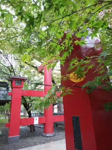 彌彦神社　(伊夜日子神社)の鳥居