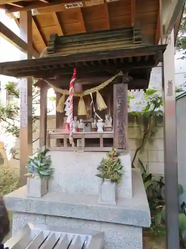 薬師神社の末社