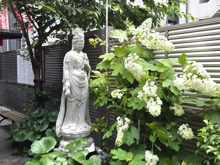 霊山観音赤坂別院の仏像