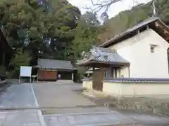 長弓寺の建物その他