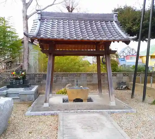 乗蓮寺の手水舎