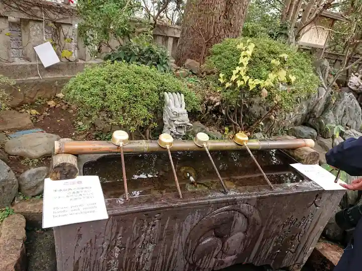 江島神社の手水舎