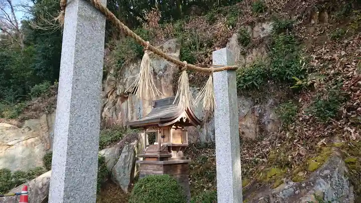 恩徳寺古立石不動明王(岡山県)