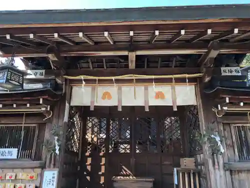 苗村神社の本殿