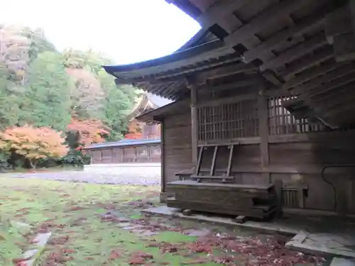 彌彦神社の本殿・本堂