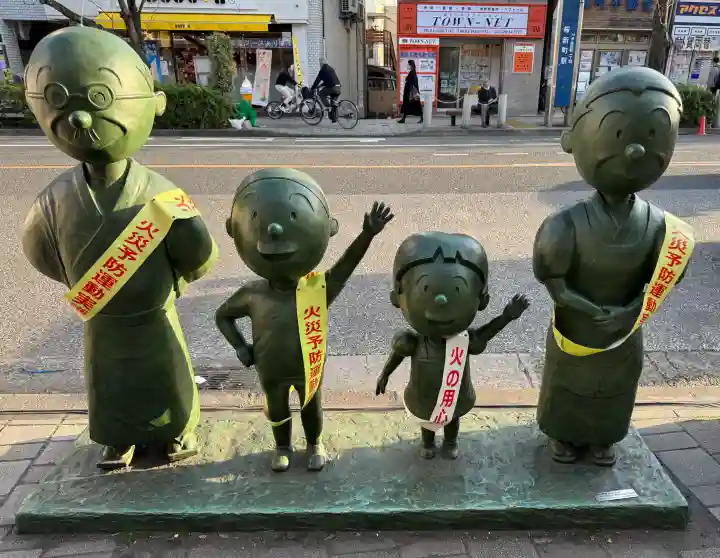 桜神宮の{uncategorized: "未分類", other: "その他", undefined: "問題あり", building: "その他建物", grave: "お墓", sacred_gate: "鳥居", guardian: "狛犬", statue: "像", buddha: "仏像", history: "歴史", nature: "自然", garden: "庭園", animal: "動物", pagoda: "塔", temizu: "手水舎", mountain_gate: "山門・神門", sanctuary: "本殿・本堂", subordinate: "末社・摂社", art: "芸術", scenery: "景色", jizo: "地蔵", ema: "絵馬", goshuin: "御朱印", omikuji: "おみくじ", items: "授与品その他", amulet: "お守り", goshuincho: "御朱印帳", eats: "食事", festival: "お祭り", votive_dance: "神楽", shichigosan: "七五三参", wedding: "結婚式", experience: "体験その他", initially: "初詣", around: "周辺", anti_infection: "感染症対策"}