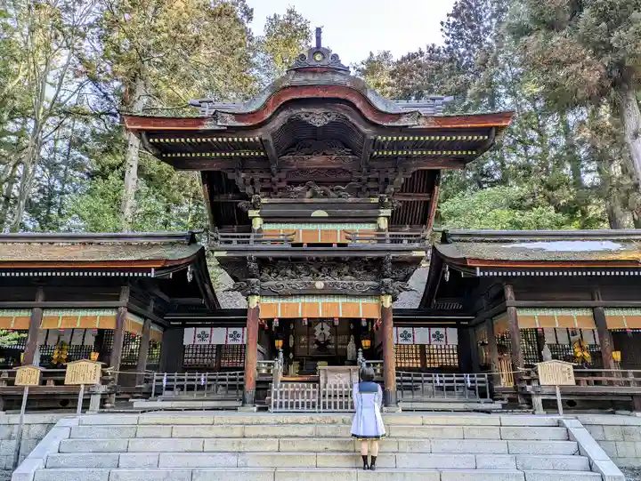 諏訪大社下社秋宮の本殿・本堂