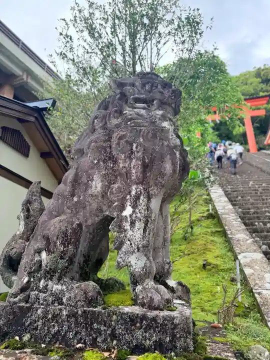 熊野那智大社の{uncategorized: "未分類", other: "その他", undefined: "問題あり", building: "その他建物", grave: "お墓", sacred_gate: "鳥居", guardian: "狛犬", statue: "像", buddha: "仏像", history: "歴史", nature: "自然", garden: "庭園", animal: "動物", pagoda: "塔", temizu: "手水舎", mountain_gate: "山門・神門", sanctuary: "本殿・本堂", subordinate: "末社・摂社", art: "芸術", scenery: "景色", jizo: "地蔵", ema: "絵馬", goshuin: "御朱印", omikuji: "おみくじ", items: "授与品その他", amulet: "お守り", goshuincho: "御朱印帳", eats: "食事", festival: "お祭り", votive_dance: "神楽", shichigosan: "七五三参", wedding: "結婚式", experience: "体験その他", initially: "初詣", around: "周辺", anti_infection: "感染症対策"}