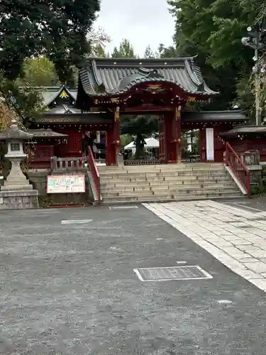 秩父神社の山門・神門