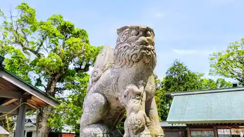 入見神社の狛犬