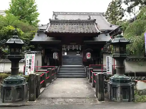 岩水寺の山門・神門